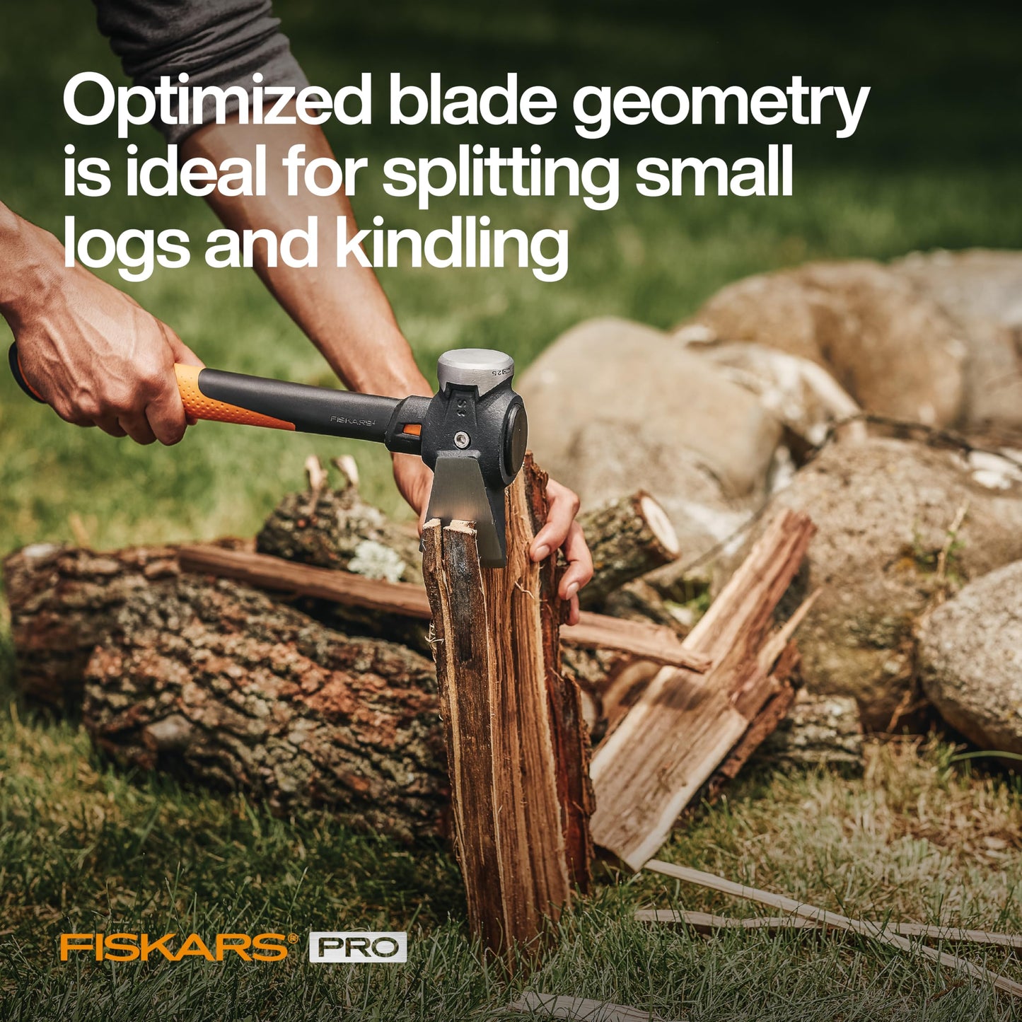 Fiskars 8 lb. Splitting Maul - 36" Shock-Absorbing, Comfort Grip Handle - Rust Resistant Forged Steel Blade - Wood Splitter Maul for Hardwood - Split Wood for Campfires - Bushcraft Gear