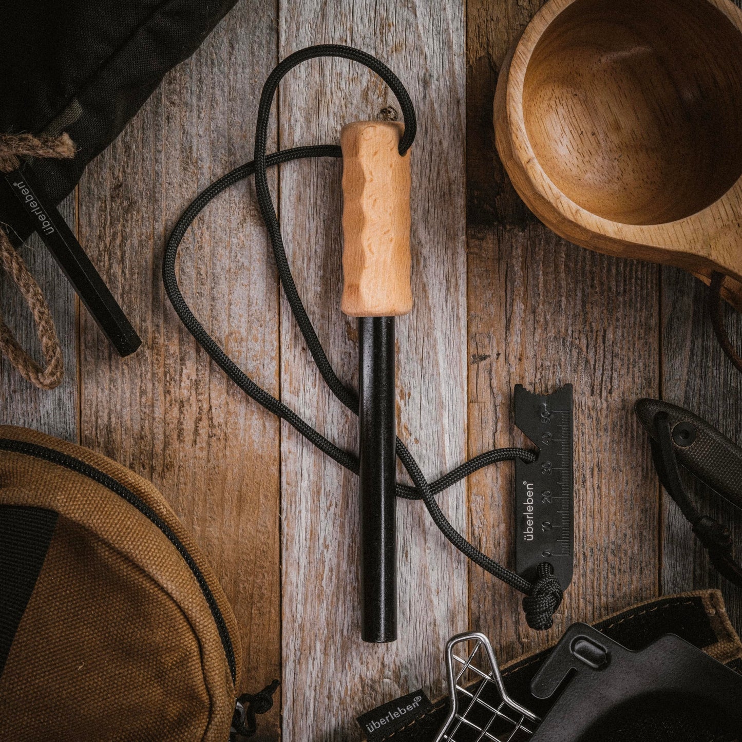 Überleben | Kräftig PRO Ferro Rod Fire Starter Survival Tool – Up to 20,000 Strikes, 1/2" Thick Fire Steel with Hardwood Handle, Multi-Tool Striker & Lanyard – Waterproof Camping Essentials