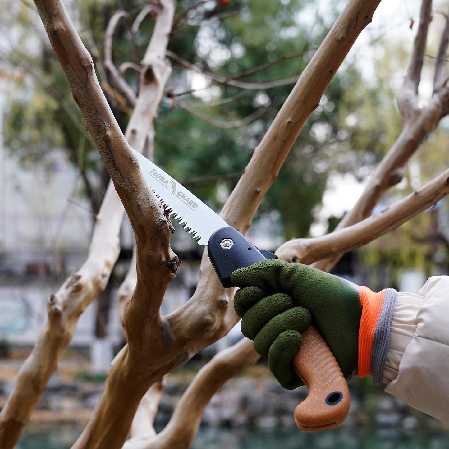 FLORA GUARD 7.7-Inch Folding Saw, Pruning Hand Saw with Triple-Cut Razor Teeth for Wood Cutting, Tree Trimming, and Camping