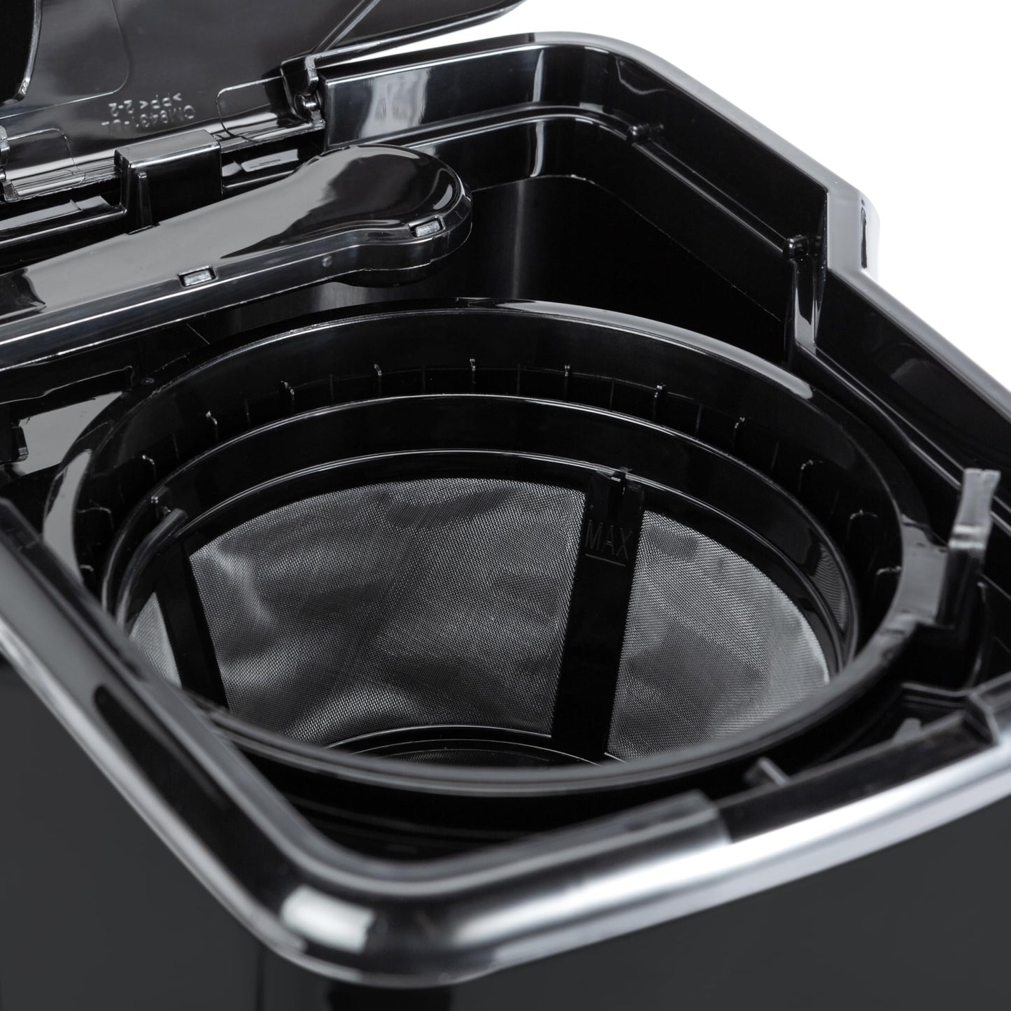 Amazon Basics Coffee Makers, 5-Cup Coffee Machines with Reusable Filter, Coffee Pots, Black & Stainless Steel