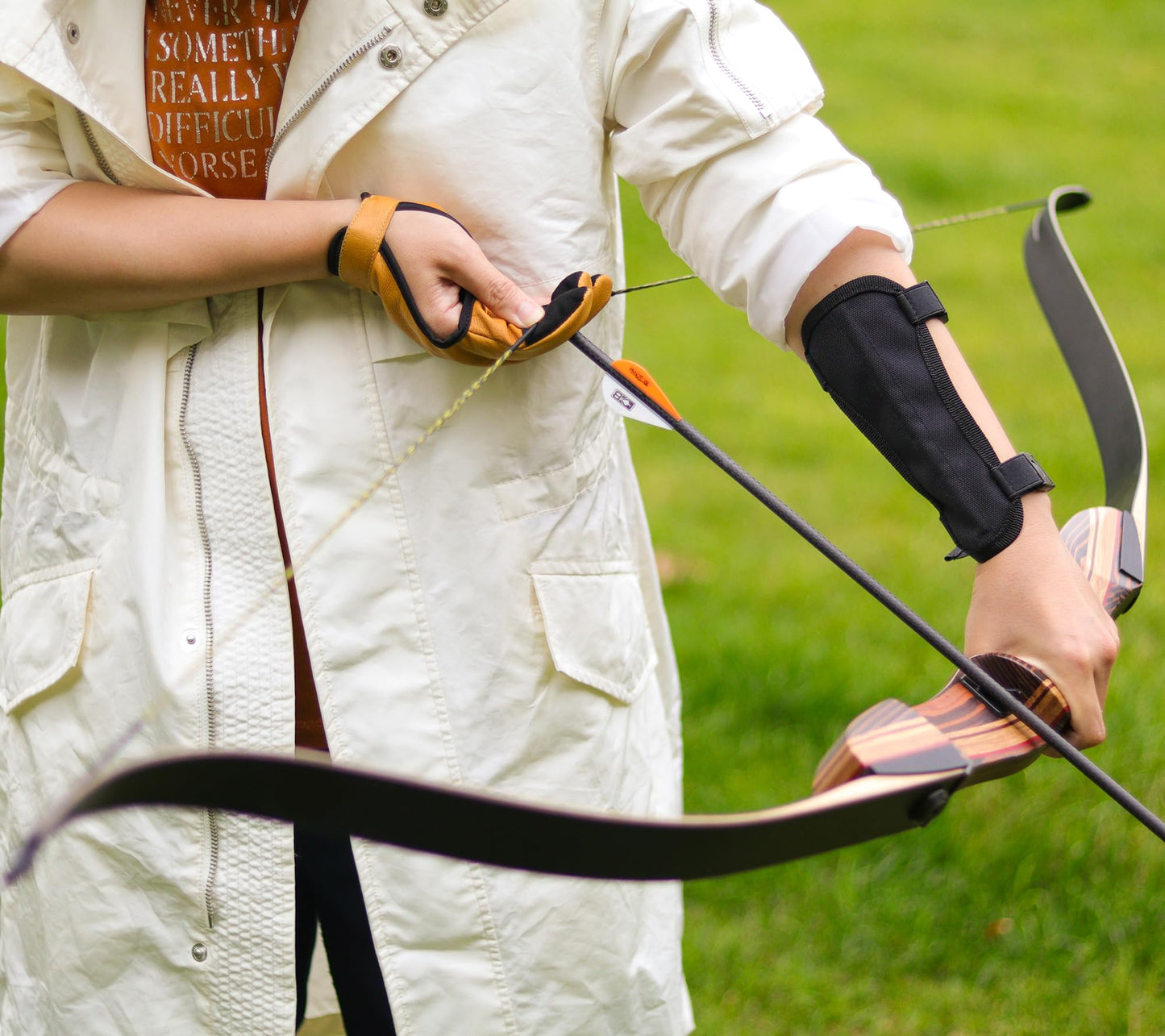 Deerseeker Archery 62" Takedown Recurve Bow Set with Right Hand & Left-Handed Riser Laminated Limbs 20-60 lbs for Adults & Youth, Archery Practice & Bow Hunting