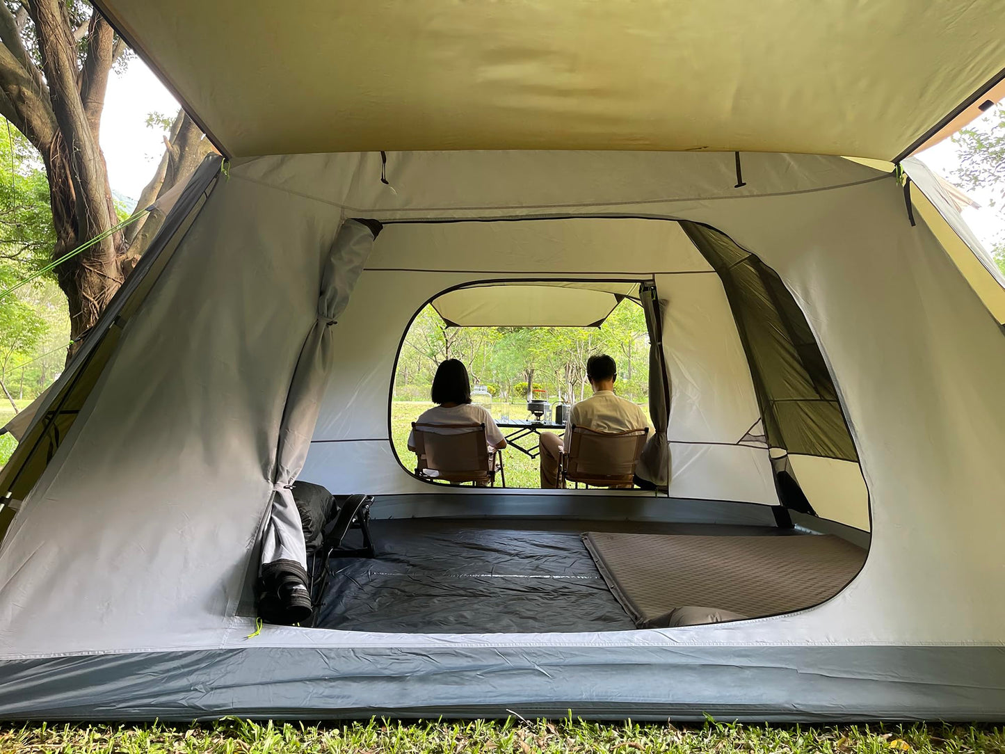 Family Camping Tent - 6-Person Spacious Design, 3000mm Waterproof, Suitable for Road Trips/Backyards/Extended Camping Adventures in All Scenarios