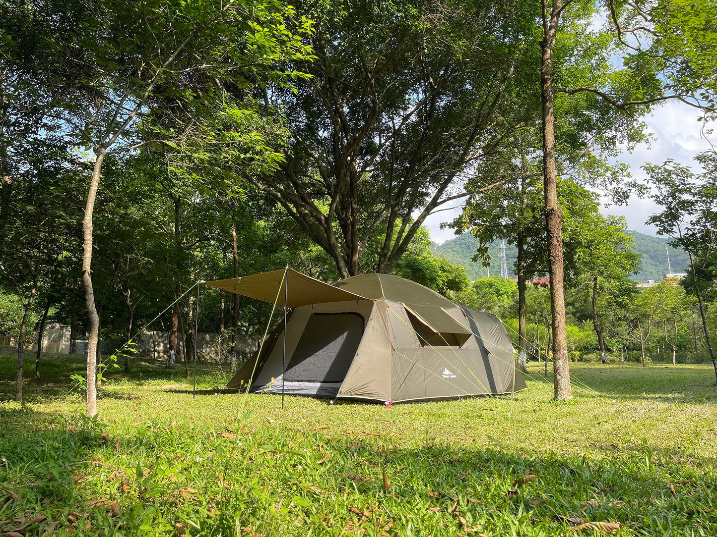 Family Camping Tent - 6-Person Spacious Design, 3000mm Waterproof, Suitable for Road Trips/Backyards/Extended Camping Adventures in All Scenarios