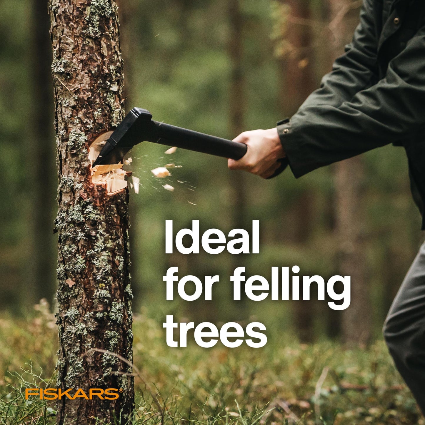 Fiskars X27 Super Splitting Axe - 36" Wood Splitting Axe for Medium to Large Size Logs with Shock-Absorbing Handle - Split Firewood - Forged Steel Blade - Bushcraft Gear and Camping Axe