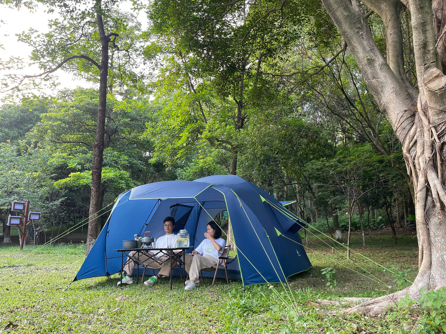 Family Camping Tent - 6-Person Spacious Design, 3000mm Waterproof, Suitable for Road Trips/Backyards/Extended Camping Adventures in All Scenarios